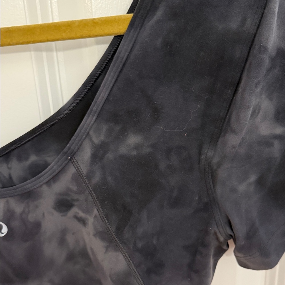 lululemon Align Short Sleeved Black and Gray Shirt - Size 8 - Picture 5 of 7